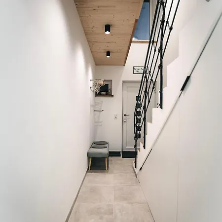Lola Apartment